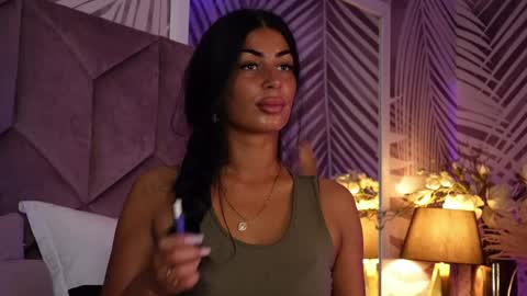 Snapshot of evarhea chatting on June 2026 02:46:02 AM EvaRhea online show from June 2026 02:46:02 AM