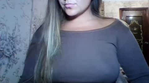 evasapples2026 online show from July 2026 05:22:02 PM