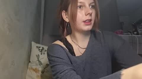 evashinee_ online show from June 2026 06:31:02 PM