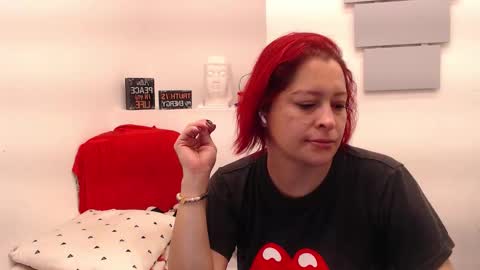 Eva Twiss online show from February 2026 12:06:01 PM