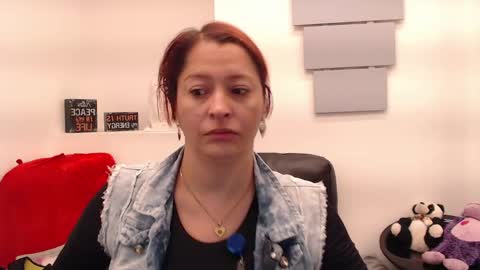 Eva Twiss online show from April 2026 12:22:01 PM