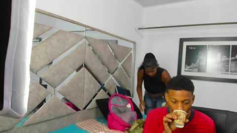 Eva And Emmanuel online show from February 2026 01:15:02 PM