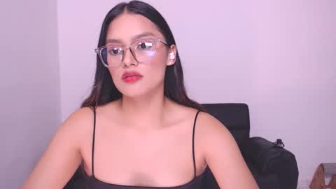 Snapshot of eve_rox18 chatting on December 2024 11:14:02 PM Eve Rox18 online show from December 2024 11:14:02 PM