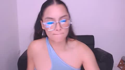 Snapshot of eve_rox18 chatting on December 2024 06:14:01 AM Eve Rox18 online show from December 2024 06:14:01 AM