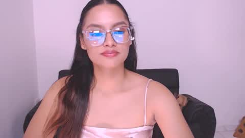 Snapshot of eve_rox18 chatting on January 2025 09:00:01 AM Eve Rox18 online show from January 2025 09:00:01 AM