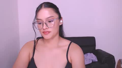 Snapshot of eve_rox18 chatting on January 2025 03:09:01 AM Eve Rox18 online show from January 2025 03:09:01 AM