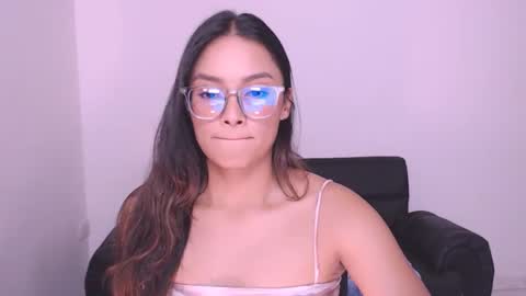 Snapshot of eve_rox18 chatting on February 2025 06:15:01 AM Eve Rox18 online show from February 2025 06:15:01 AM