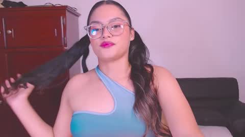 Snapshot of eve_rox18 chatting on September 2025 07:52:02 AM Eve Rox18 online show from September 2025 07:52:02 AM