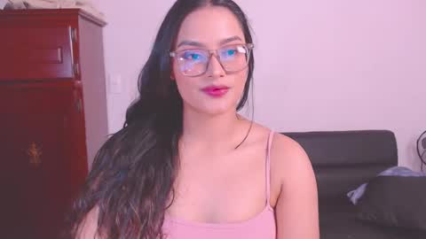 Snapshot of eve_rox18 chatting on October 2025 09:56:01 PM Eve Rox18 online show from October 2025 09:56:01 PM