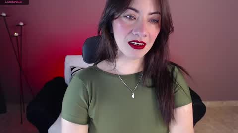 Evee online show from April 2026 02:56:01 PM