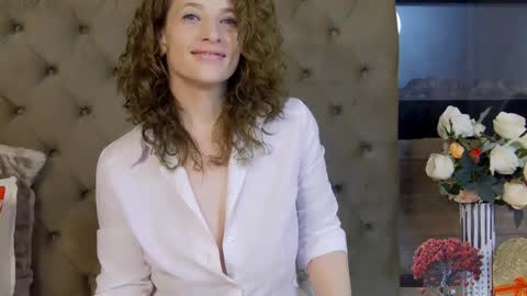 EveHamilton online show from February 2025 12:15:01 AM