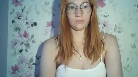 Snapshot of eveliina_shy chatting on June 2026 08:45:02 AM Evelina online show from June 2026 08:45:02 AM