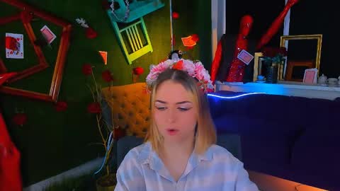 Evelina online show from May 2026 09:06:01 AM