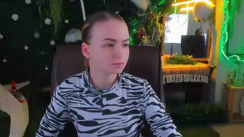 Evelina online show from June 2026 09:08:02 AM