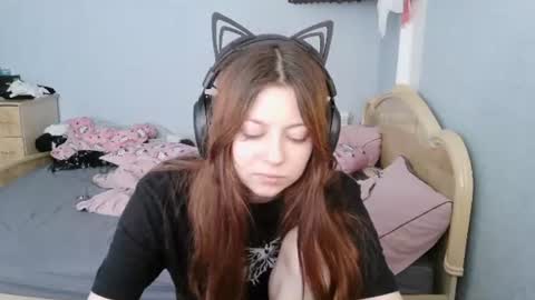 Snapshot of evelinamercer chatting on June 2026 10:14:02 AM Alice 3 online show from June 2026 10:14:02 AM