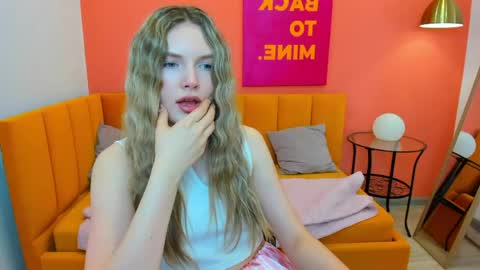 Eveline online show from May 2026 08:42:02 AM