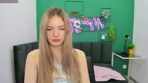 Eveline online show from June 2026 09:02:01 AM