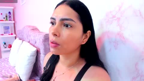 Evelinn belen online show from April 2026 11:58:01 AM