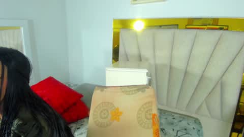 DAYANITA online show from December 2024 07:01:01 PM