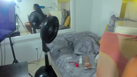 DAYANITA online show from February 2025 07:02:01 PM