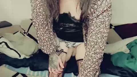 Snapshot of evelyn420521 chatting on June 2026 05:41:01 PM evelyn420521 online show from June 2026 05:41:01 PM