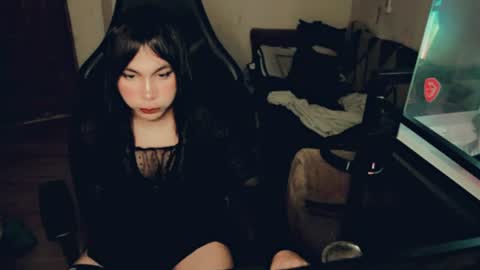 Snapshot of evelyn420521 chatting on July 2026 02:33:01 PM evelyn420521 online show from July 2026 02:33:01 PM