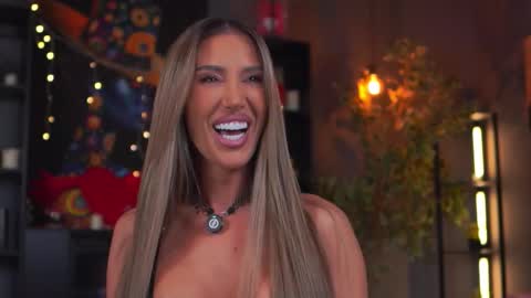 Evelyn online show from March 2026 06:58:01 PM