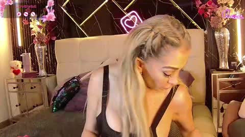 Snapshot of evelynagrey chatting on May 2026 07:37:02 AM EvelynaGrey online show from May 2026 07:37:02 AM