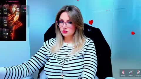 evelyne_rose online show from February 2025 06:22:01 AM