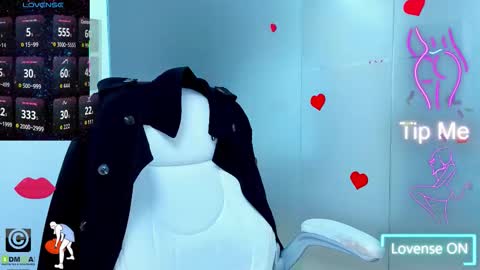 evelyne_rose online show from December 2025 05:57:01 AM