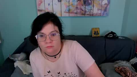 Everly online show from March 2026 12:15:01 AM