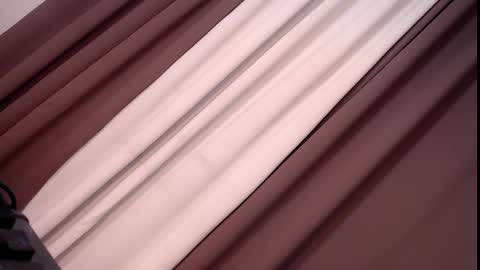 Snapshot of eves_candy chatting on February 2025 03:16:01 PM Chloe mae online show from February 2025 03:16:01 PM