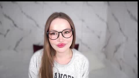 Snapshot of evesib chatting on September 2025 10:01:02 PM Goddes 1 online show from September 2025 10:01:02 PM