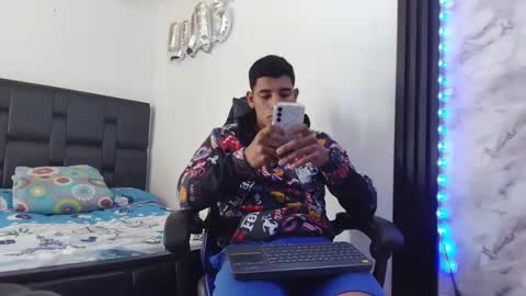 Snapshot of evessinn chatting on January 2025 02:44:01 PM luis online show from January 2025 02:44:01 PM