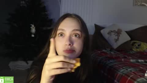 evi_woow online show from November 2025 09:50:01 PM