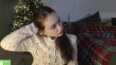 evi_woow online show from December 2025 08:07:02 PM
