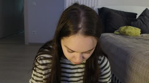 evi_woow online show from March 2026 11:21:02 PM