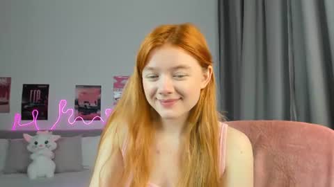Snapshot of evie_tomioka chatting on June 2026 05:01:02 AM Eva online show from June 2026 05:01:02 AM