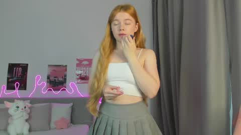 Snapshot of evie_tomioka chatting on July 2026 04:50:02 AM Eva online show from July 2026 04:50:02 AM