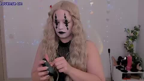 evilla_brill online show from June 2026 10:26:01 AM