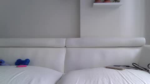 Badblondebunny online show from May 2026 09:01:01 PM