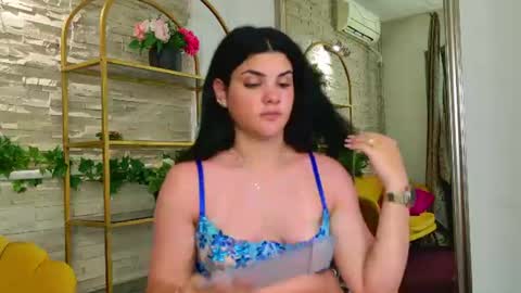 Snapshot of evvamonroe chatting on June 2026 06:56:01 PM Evva online show from June 2026 06:56:01 PM