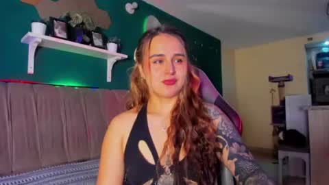 Snapshot of evy_orange1 chatting on July 2026 12:57:02 AM EVY online show from July 2026 12:57:02 AM