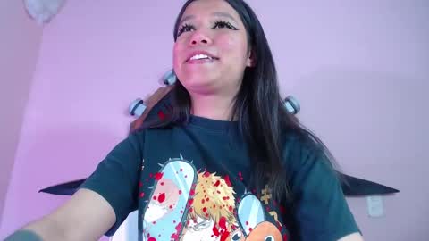 Im Evy online show from September 2025 01:28:01 AM