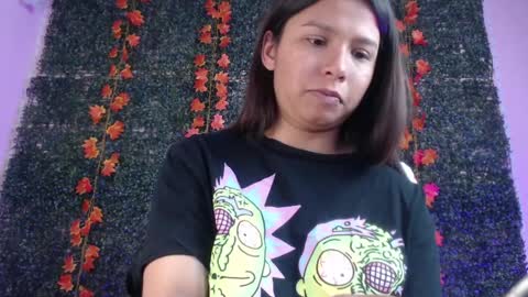 Im Evy online show from April 2026 05:35:01 PM