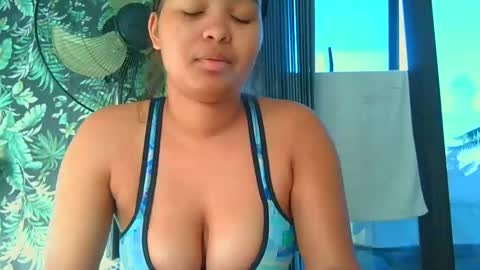 Snapshot of exclusivecourtney chatting on May 2026 05:45:02 AM courtney online show from May 2026 05:45:02 AM