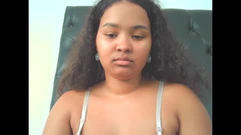 Snapshot of exclusivecourtney chatting on June 2026 05:25:01 AM courtney online show from June 2026 05:25:01 AM