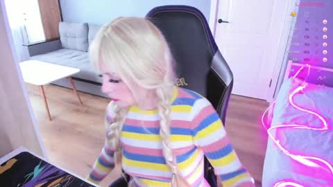 Snapshot of exhoneyangel chatting on April 2026 12:28:01 PM Amy online show from April 2026 12:28:01 PM