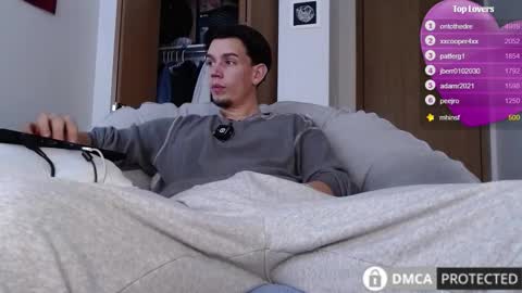 Exi111 online show from November 2025 06:01:02 PM