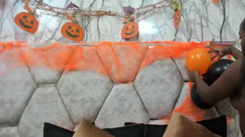 Alison online show from October 2025 07:03:02 PM